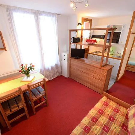 Lo Toumel Apartment *